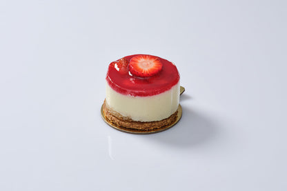 Strawberry Mascarpone Cheesecake (G.F)